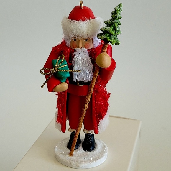 Hallmark Keepsake Ornament 2007 Ltd Quantity Nutcracker Santa Special Edition - Picture 1 of 10